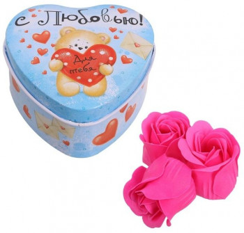 Розовые мыльные розы в шкатулке-сердце 